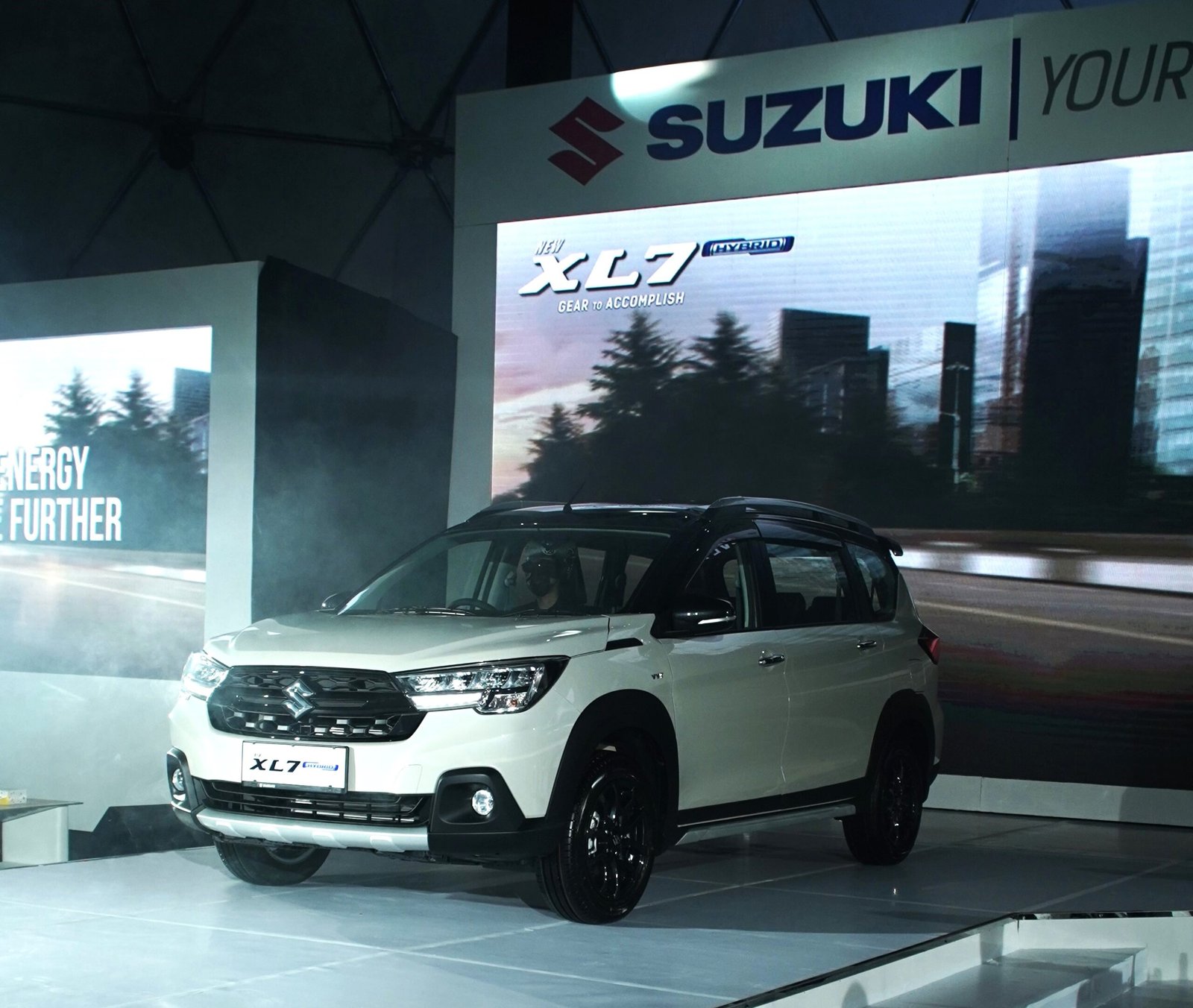 Suzuki Luncurkan New XL7 Hybrid, Cek Spesifikasi dan Harganya Disini