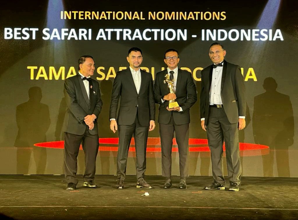 Taman Safari Indonesia Terima Penghargaan Best Safari Park and Wildlife Conservation Achivement dari MATFA Taman Safari Indonesia Terima Penghargaan Best Safari Park and Wildlife Conservation Achivement dari MATFA