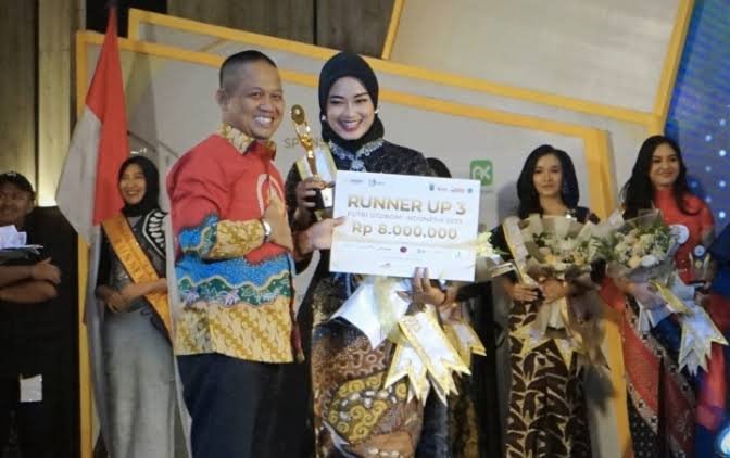 Dara, Gadis Asal Serang Raih Posisi Runner up III Putri Otonomi Indonesia 2023