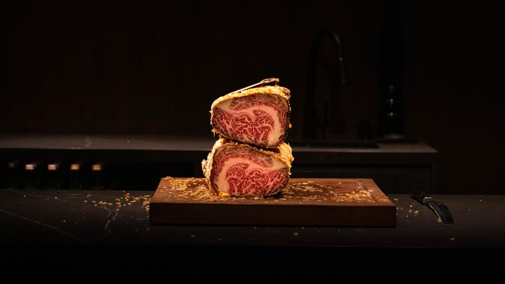 Meatguy Steakhouse Sajikan Dry Aged Meat dengan Beragam Cita Rasa Unik