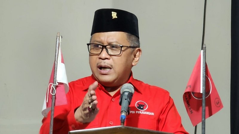 Hasto: Kader PDIP Banten Harus Berani Berimajinasi & Baca Buku