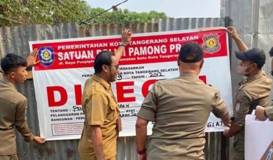 Timbulkan Polusi Udara, Pemkot Tangsel Segel TPA Ilegal di Pladen