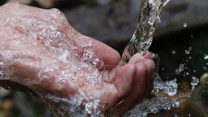 Pemkot Tangsel – Swasta Distribusikan 127.700 Liter Air Bersih ke Masyarakat Terdampak Kekeringan