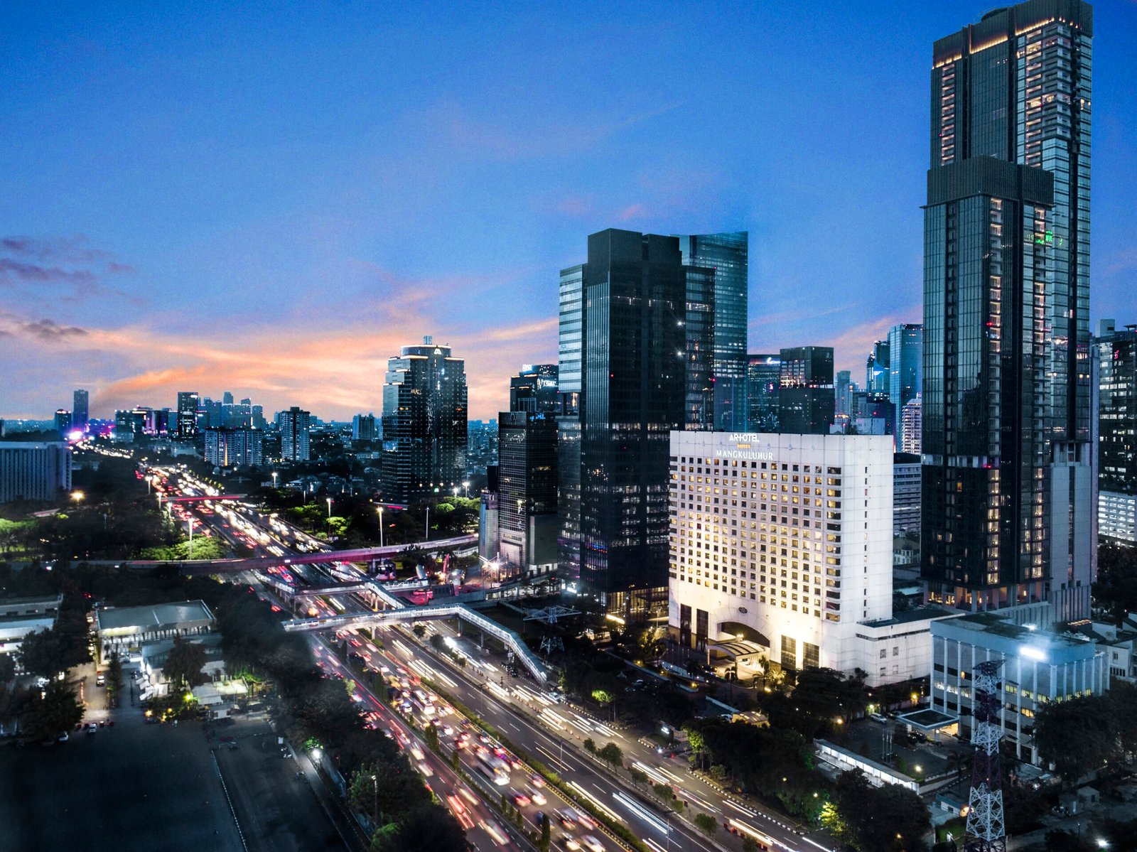 ARTOTEL Suites Mangkuluhur – Jakarta Sambut Kedatangan Tahun Baru 2024 dengan Tema “World Wide Wanderlust”