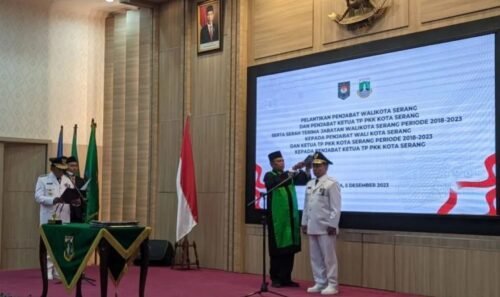 Al Muktabar Lantik Yedi Rahmat Jadi Pj Wali Kota Serang