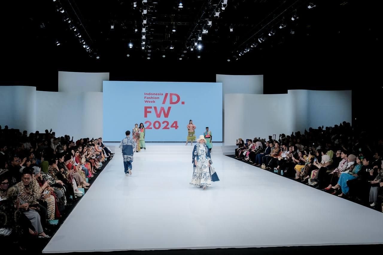 ‘Indonesia Fashion Week 2024’ perkuat ekosistem fesyen dalam negeri