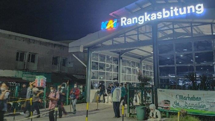 Stasiun KA Rangkasbitung sediakan layanan kesehatan gratis bagi pemudik Lebaran