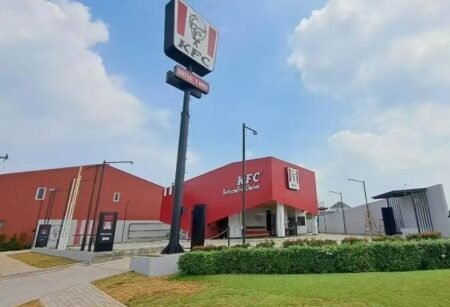 KFC buka outlet ke-720 di Paramount Petals Curug