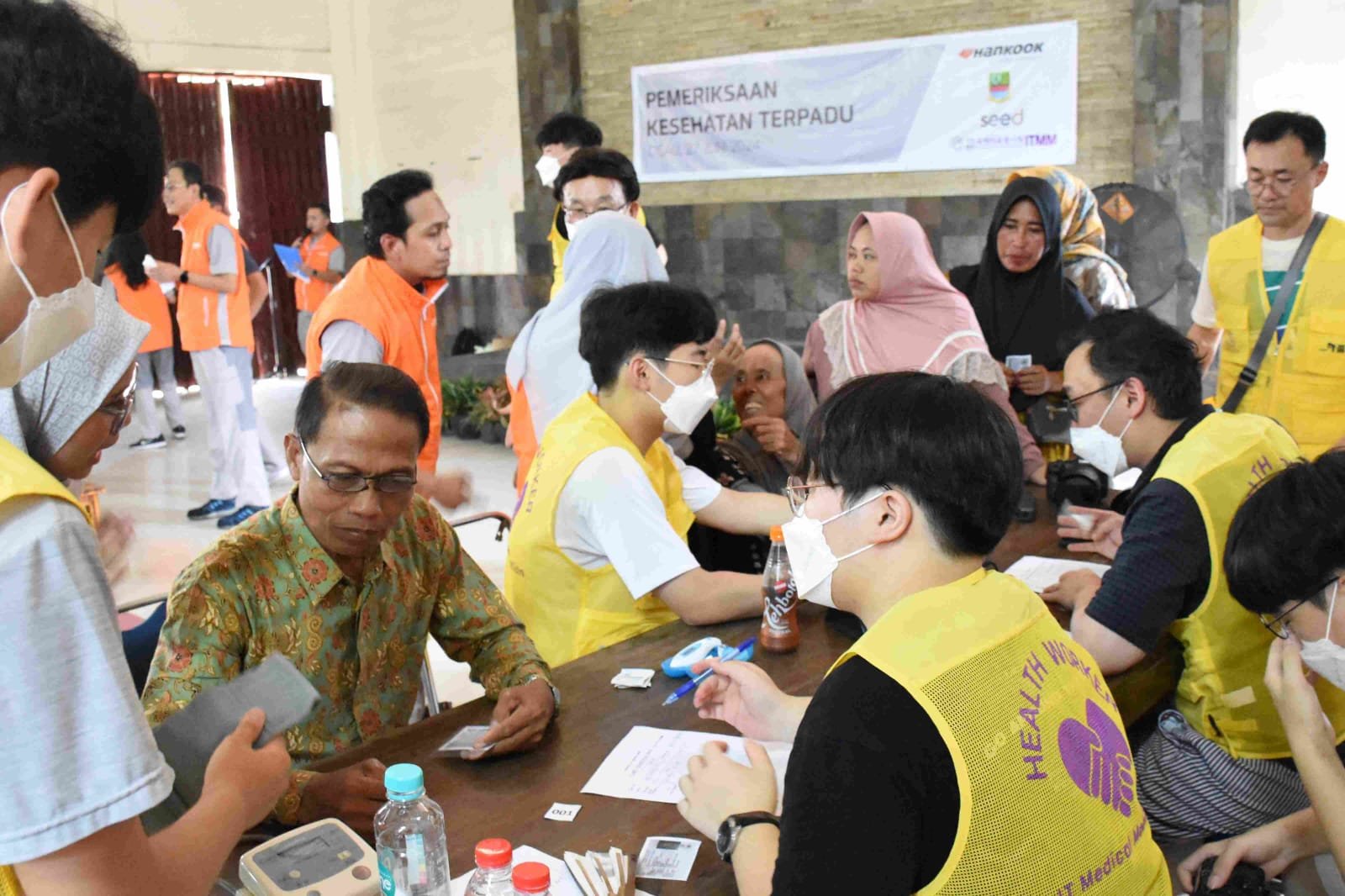 Hankook Tire gelar pemeriksaan kesehatan gratis di Kabupaten Bekasi dan Bogor