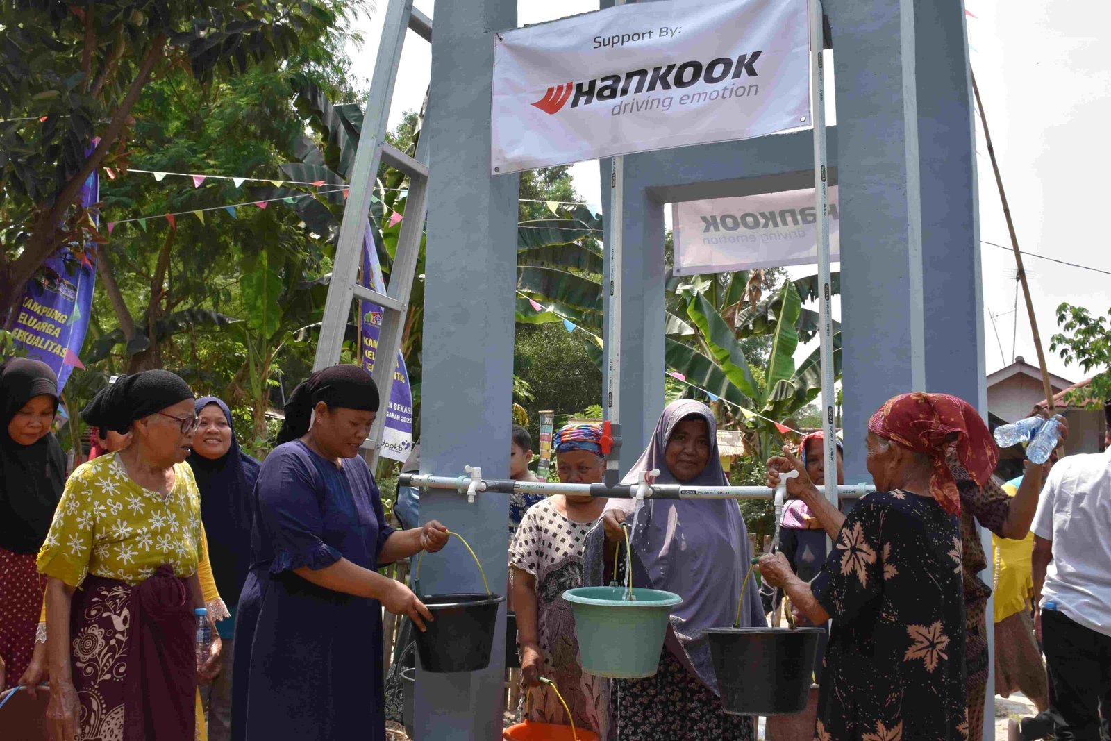 Hankook Tire bangun instalasi pompa air di Kabupaten Bekasi