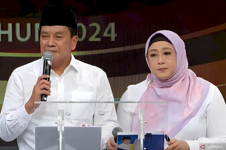 DPRD Kabupaten Tangerang sahkan pasangan Maesyal Rasyid dan Intan Nurul Hikmah sebagai Bupati dan Wakil Bupati Terpilih DPRD Kabupaten Tangerang sahkan pasangan Maesyal Rasyid dan Intan Nurul Hikmah sebagai Bupati dan Wakil Bupati Terpilih