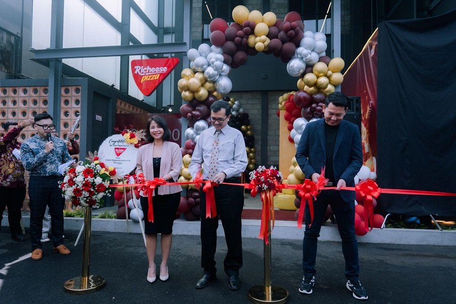 Richeese Pizza Resmi Sajikan Sensasi Keju Premium dan Pedas Fire Diavola untuk Pecinta Kuliner Indonesia