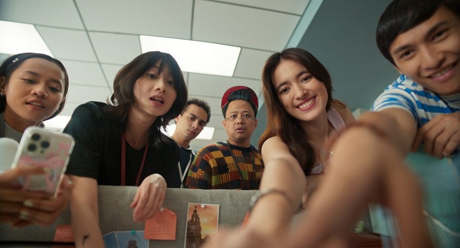 Imajinari Rilis First Look Film Tinggal Meninggal, Karya Jail Penuh Makna dari Filmmaker Muda Kristo Immanuel Imajinari Rilis First Look Film Tinggal Meninggal, Karya Jail Penuh Makna dari Filmmaker Muda Kristo Immanuel