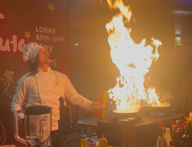 Chef Muto, Sang Kungfu Chef Sukses Hibur Tamu di ibis Styles Jakarta Airport