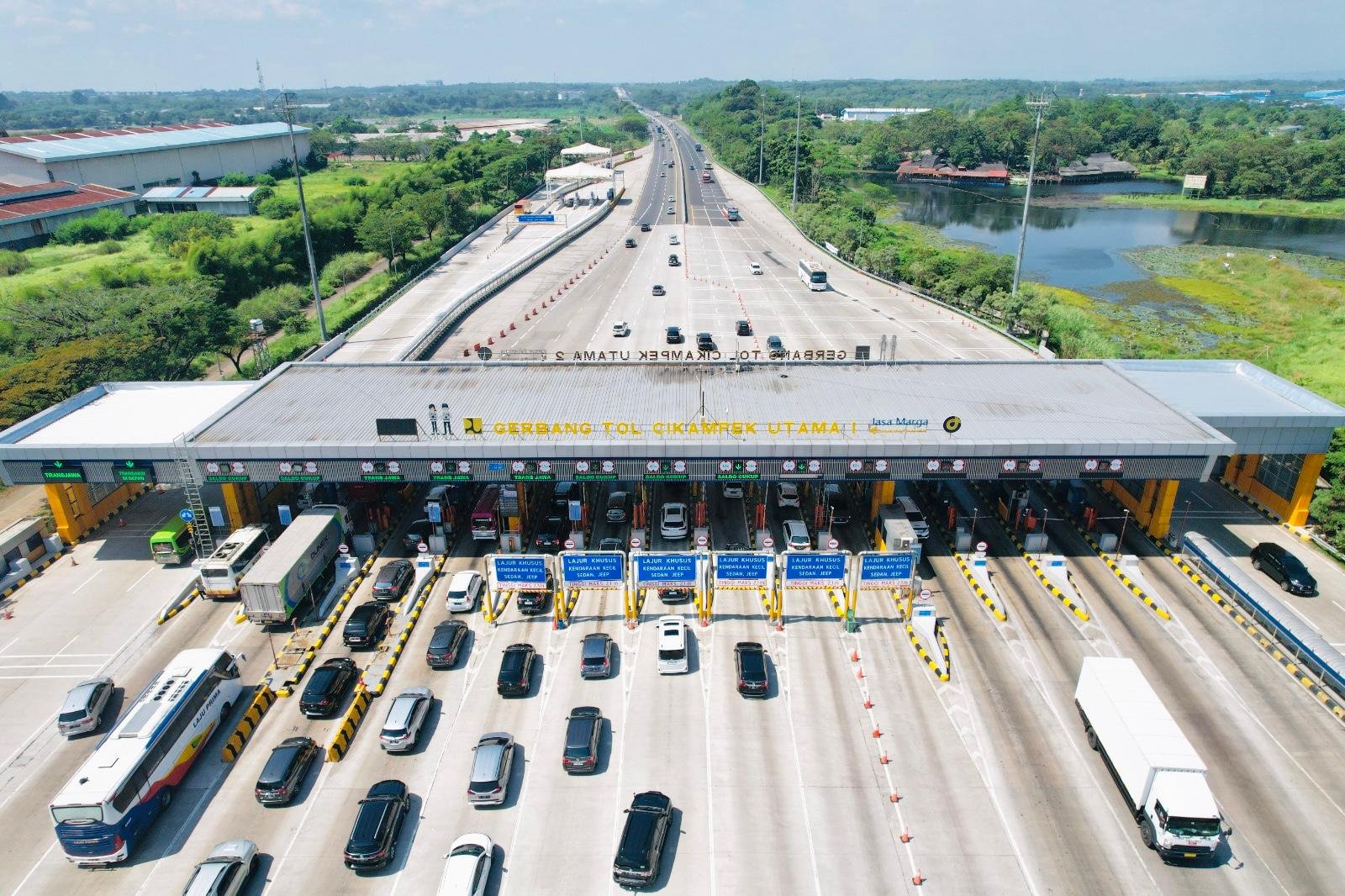 Libur Hari Raya Kenaikan Yesus Kristus 2025, JTT Catat 102 Ribu Kendaraan Menuju Wilayah Timur Trans Jawa Libur Hari Raya Kenaikan Yesus Kristus 2025, JTT Catat 102 Ribu Kendaraan Menuju Wilayah Timur Trans Jawa