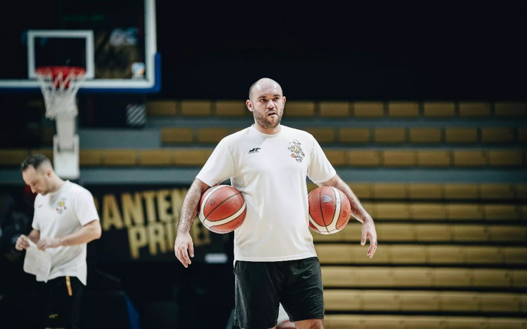 Dewa United Banten Sambut Kembali Joel Pose, Amunisi Baru di Bangku Pelatih Jelang Playoff IBL 2025