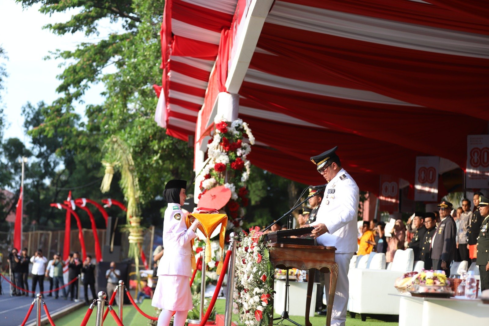 Pas Momen HUT Ke-80 RI, Pemkot Tangerang Berikan Penghargaan ke 104 RT/RW Teladan