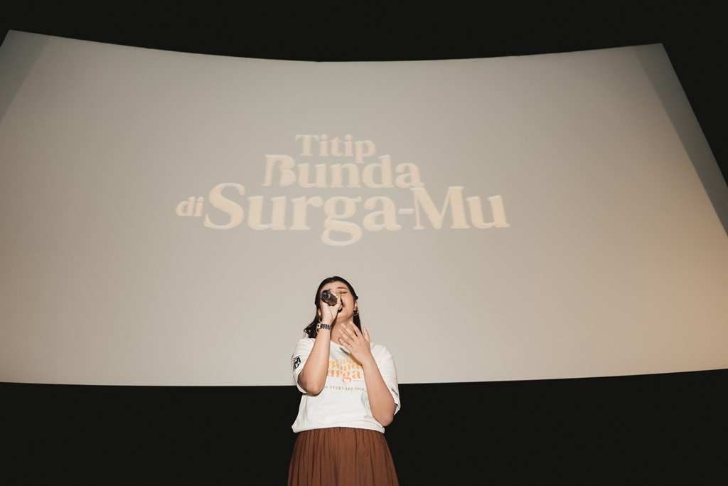 Nabila Maharani Rilis MV OST “Titip Bunda di Surga-Mu”, Suarakan Cinta dan Penyesalan Anak pada Ibu Nabila Maharani Rilis MV OST “Titip Bunda di Surga-Mu”, Suarakan Cinta dan Penyesalan Anak pada Ibu