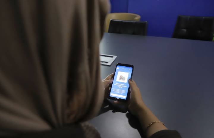 Verifikasi Dokumen Kependudukan Wajib Menggunakan Aplikasi IKD Mulai Januari 2026