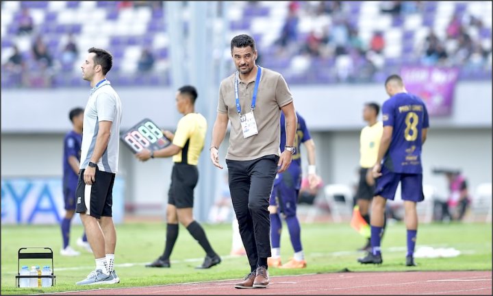 Carlos Pena Puji Permainan Persita Usai Tumbangkan Borneo FC Carlos Pena Puji Permainan Persita Usai Tumbangkan Borneo FC