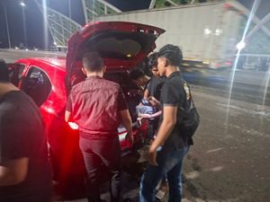 Ditresnarkoba Polda Banten Gencarkan Razia dan Patroli Cegah Peredaran Narkoba Ditresnarkoba Polda Banten Gencarkan Razia dan Patroli Cegah Peredaran Narkoba