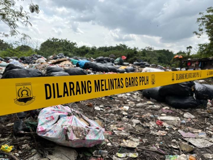 Empat TPS Ilegal di Bantaran Cisadane Ditutup, Pemkot Tangerang Ambil Langkah Tegas Empat TPS Ilegal di Bantaran Cisadane Ditutup, Pemkot Tangerang Ambil Langkah Tegas
