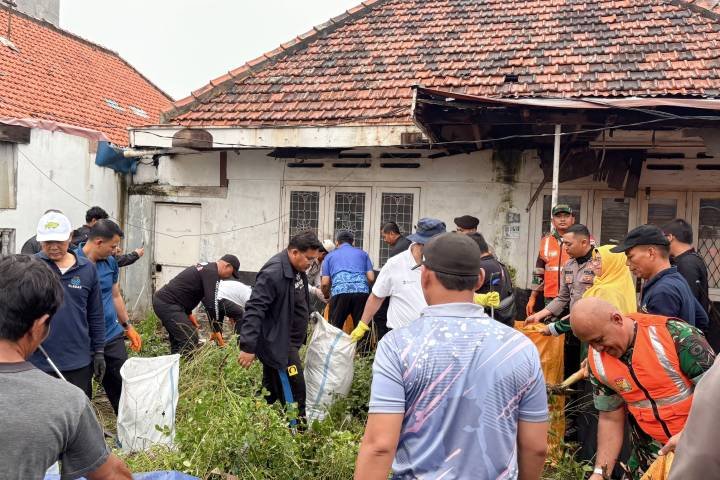 Menteri Hanif Faisol Gelar Aksi Bersih di Pasar Anyar Tangerang