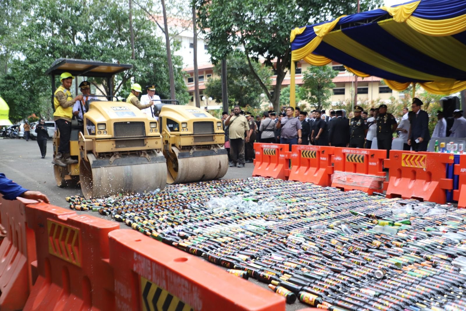 1.128 Botol Miras Dimusnahkan, DPRD Kota Tangerang Dorong Regulasi Lebih Ketat