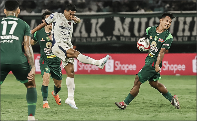 Persita Takluk dari Persebaya Lewat Gol Tunggal Rivera Persita Takluk dari Persebaya Lewat Gol Tunggal Rivera