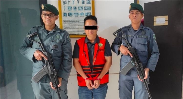 Gakkum Kemenhut Tangkap WNA Vietnam Pembawa 796 Kg Sisik Trenggiling di Merak, Banten