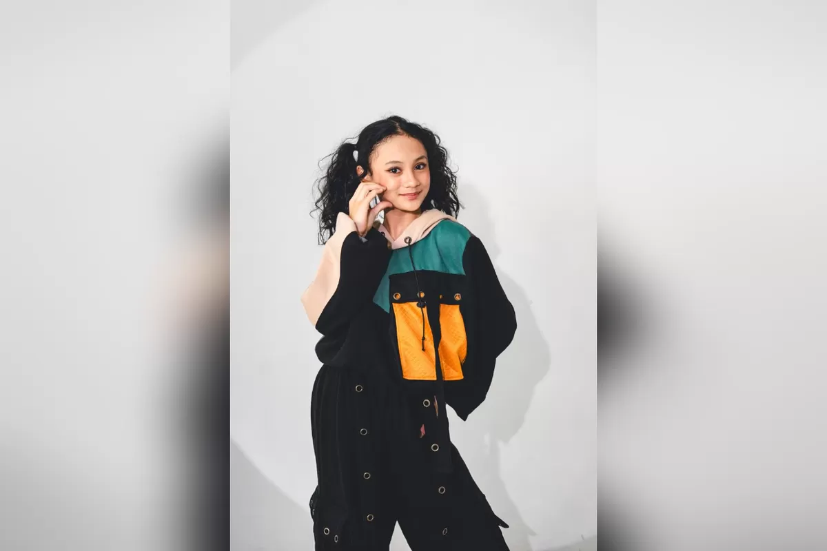 Alyssa Shakira Rilis Single Debut Peluk Aku Lagi, Lagu Tentang Indahnya Tumbuh Bersama Orang-Orang Tersayang