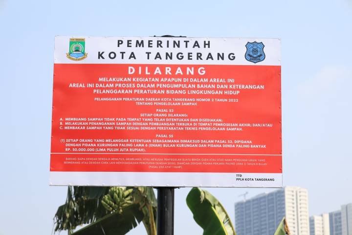 Tempat Pengolahan Sampah Tanpa Izin di Pinang Tangerang Resmi Disegel