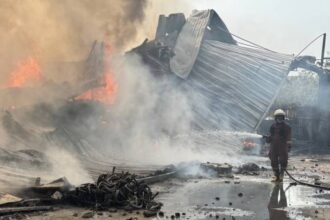 Kebakaran Pabrik di Batu Jaya