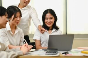 Ilustrasi On The Job Training